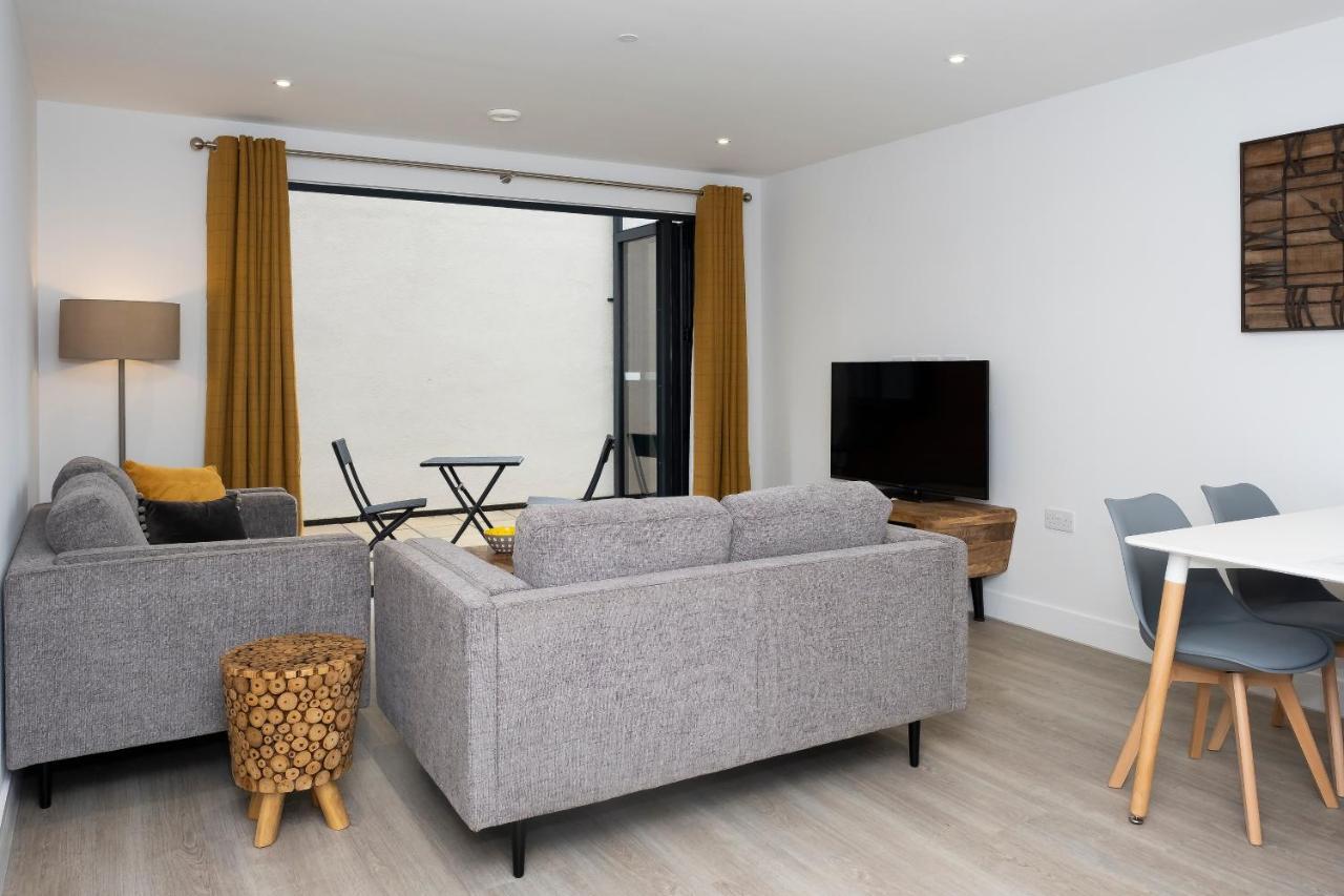 2 Putsborough - Luxury Apartment At Byron Woolacombe, Only 4 Minute Walk To Woolacombe Beach! 외부 사진